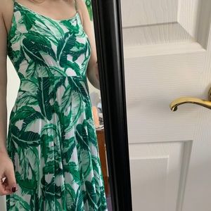 Old navy sundress never worn! New w/o tags.